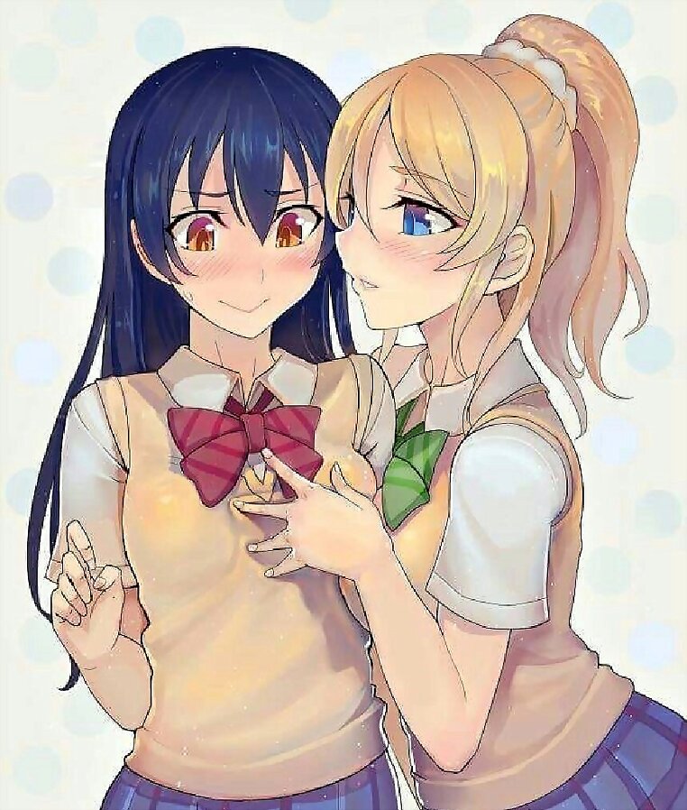 Umi Sonoda y Eli Ayase (Love Live!)