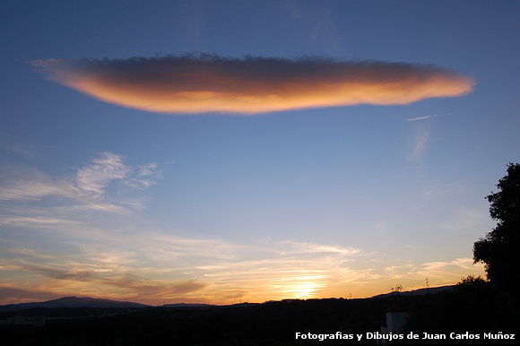 NUBES AL ATARDECR