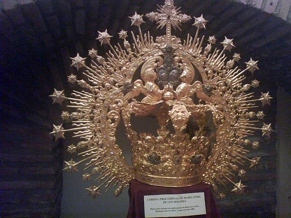 corona virgen de los dolores