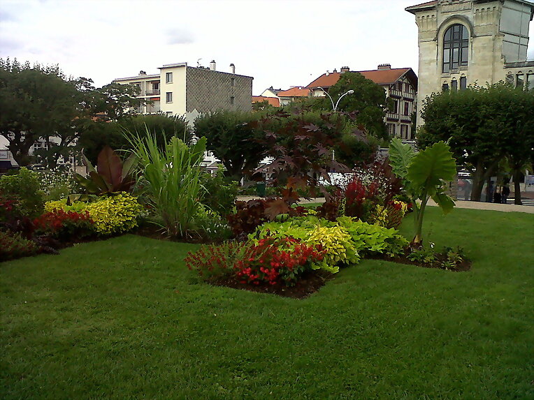 siempre visitando jardines Biarritz 2013