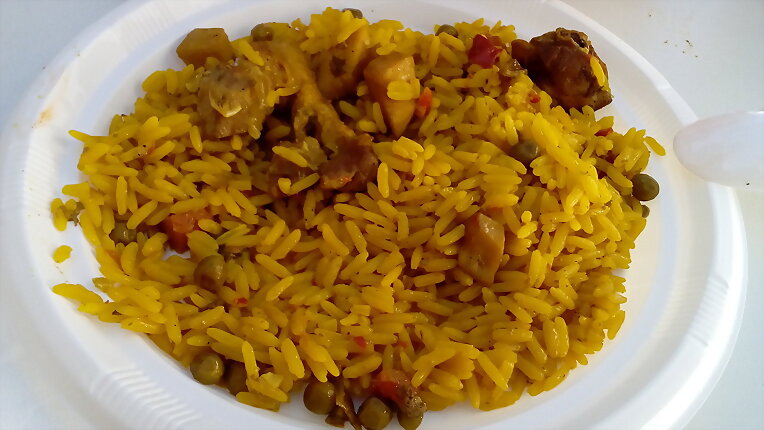 Sábado con paellita gratis