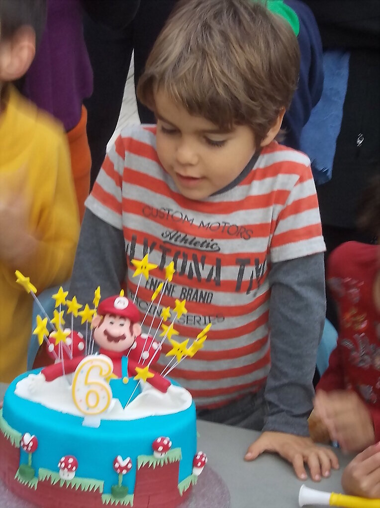 Felicidades, Lucas