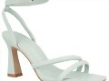 Sandalias tacon 3 tiras en blanco