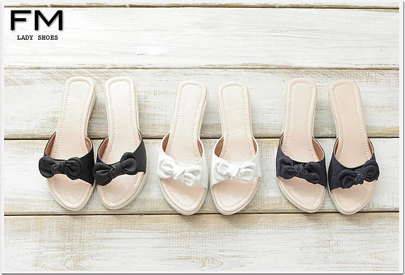 Sandalias cuña con lacito, en 3 colores (v. aérea)