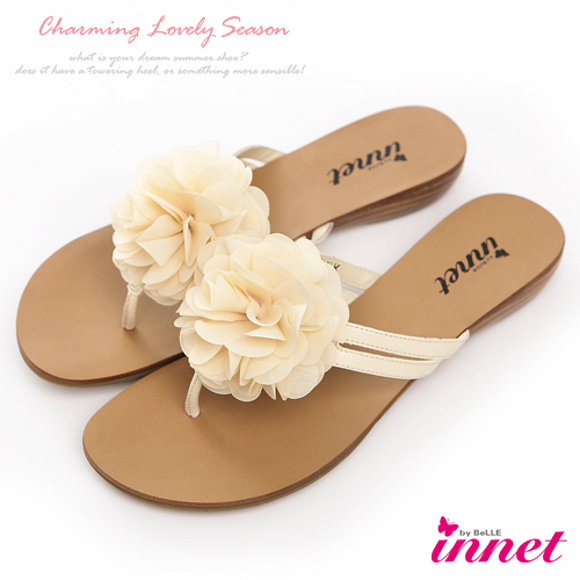 Sandalias planas con flor, en amarillo