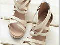 Sandalias cu&ntilde;a 7 tiras, en beige (vista a&eacute;rea)