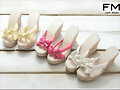 Sandalias cu&ntilde;a en X, con lacito, en 3 colores