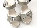 Sandalias tac&oacute;n AppleNana, en gris (det. frontal)