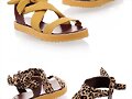 Sandalias planas en X con lacito, en amarillo y gu