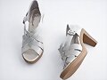 Sandalias tac&oacute;n charol en gris