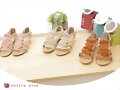 Sandalias planas de acorde&oacute;n, en tres colores