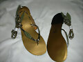 Sandalias romanas, en dorado