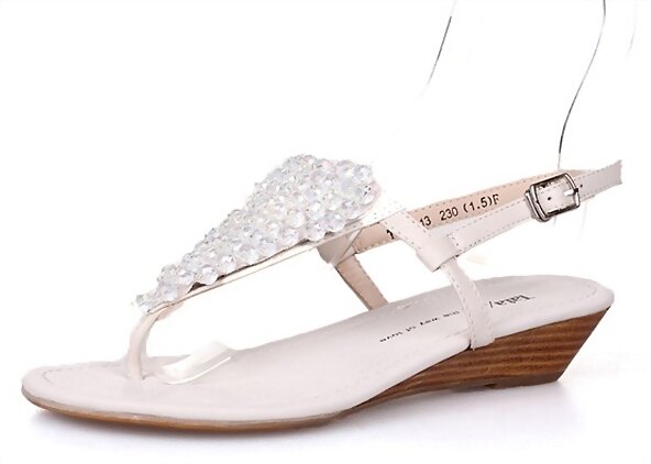 Sandalias dedo triángulo pedrería, en blanco (lat.