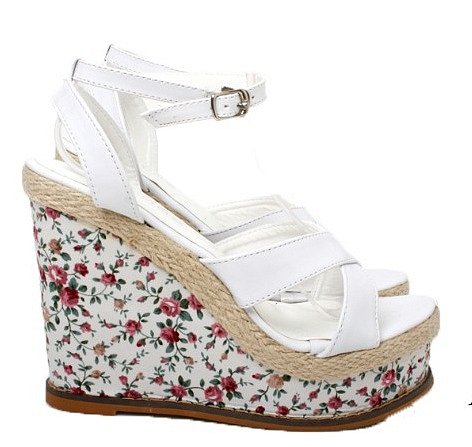 Sandalias cuña c/plataforma, en X, en blanco (lat.