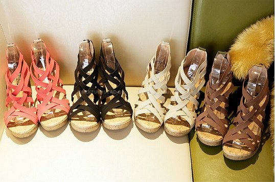 Sandalias cuña 4X Muchacha, en 4 colores