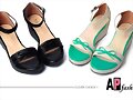Sandalias cu&ntilde;a con lacito, en blanco y en negro