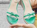 Sandalias cu&ntilde;a en blanco