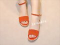 Sandalias planas minimalistas, en rojo