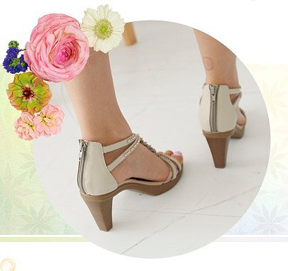 Sandalias entrelazadas tacón, en blanco (post.)
