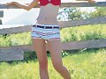 Sandalias planas con lacito, en rojo y topos (fron