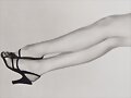 Sandalias retro tac&oacute;n de tiras, en negro (lat.)