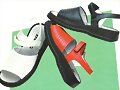 Sandalias para ni&ntilde;as, en tres colores