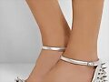 Sandalias planas de pinchos en gris
