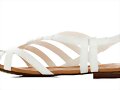 Sandalias entrelazadas en blanco