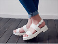 Sandalias doble tira en blanco