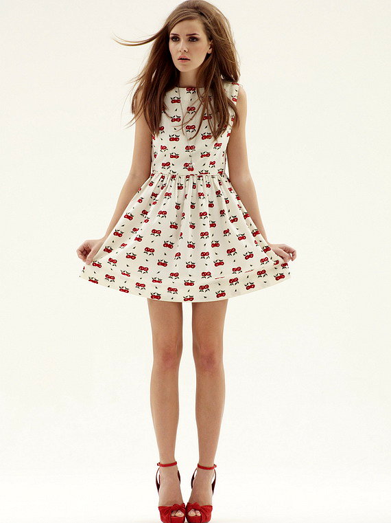 Sandalias cuña en XI en rojo