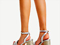 Sandalias tac&oacute;n setenteras en plateado
