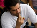 Eduardo Ver&aacute;stegui en oraci&oacute;n