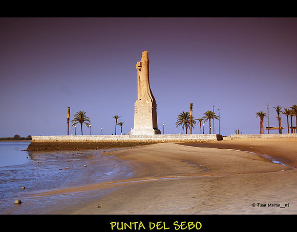 MONUMENTO  A COLON