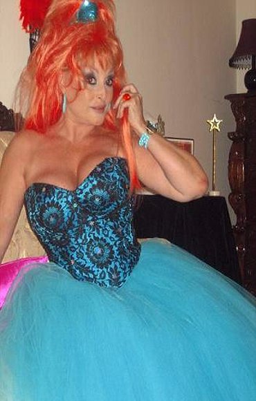 ARAMIS FUSTER ¨LA BRUJA¨