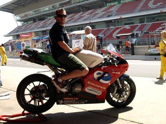 848 Equipo B. A 3 horas de acabar reventó.