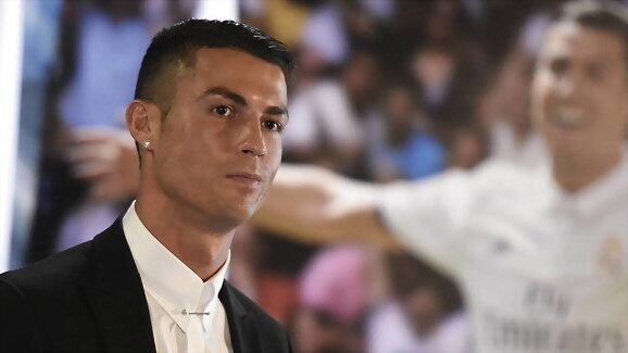 ¡EXTRA! ¡Cristiano Ronaldo se cambia de sexo!