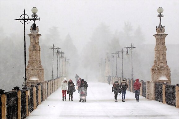 Año de nieves, año de bienes