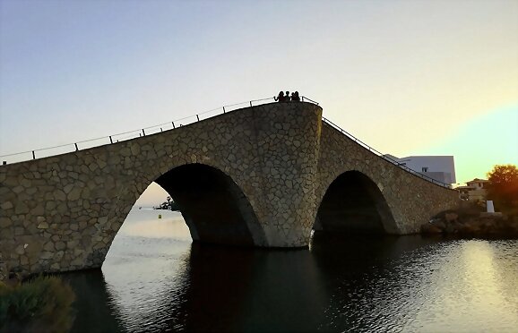 El Puente de la Risa