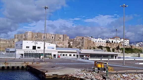 Paso del Estrecho: Tarifa