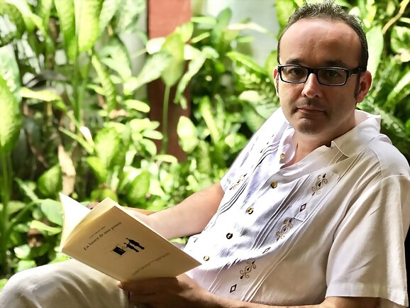 Cita con la poesía: Juan Carlos Abril