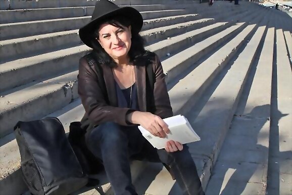 Cita con la poesía: Aurora Luque