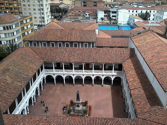 Universidades españolas en América