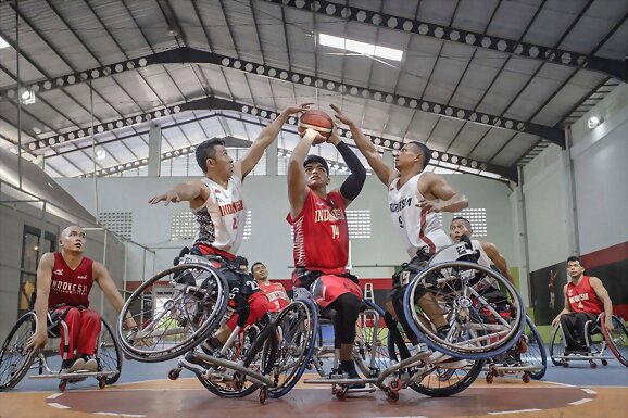 DEPORTISTAS MINUSVÁLIDOS