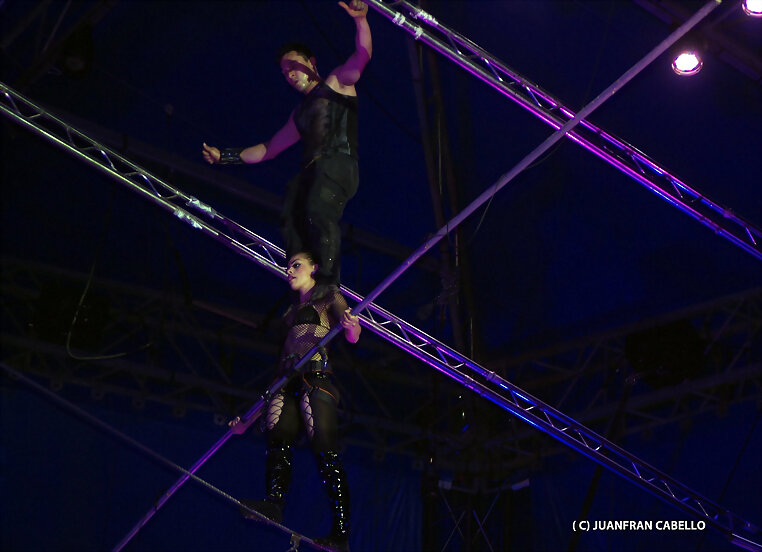 Los Marinos en el circo Mundial   en Sevilla