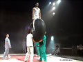 Troupe Ceban  acrobatas sobre neumaticos