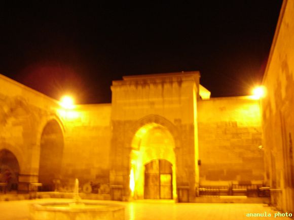 La Noche de los Derviches