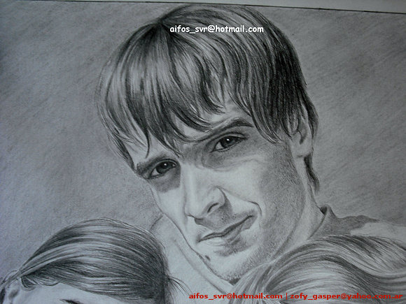 Fragmento del retrato a lápiz de Facu