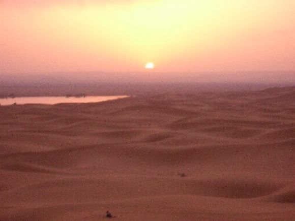 AMANECER EN EL DESIERTO