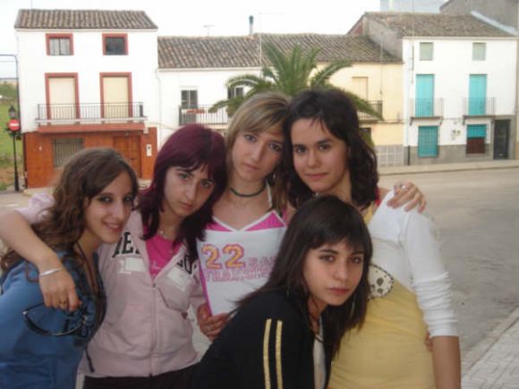 en el cumple sorpresa de sara