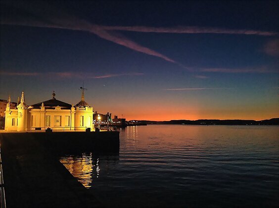 Amanece en Santander, jueves... Buen dia!!!!